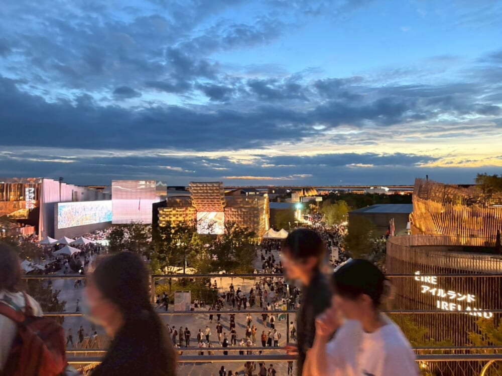 万博 大屋根リング  夜景