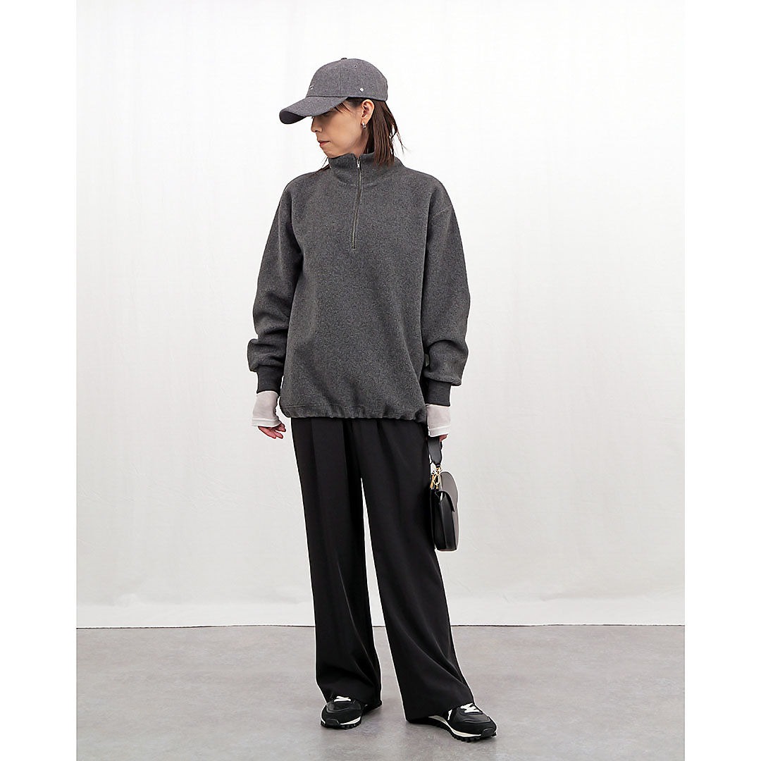 "12closet
【福田麻琴さんコラボ】【洗える】ハーフジップボアトップス
￥17,600"　グレー　モデル着用