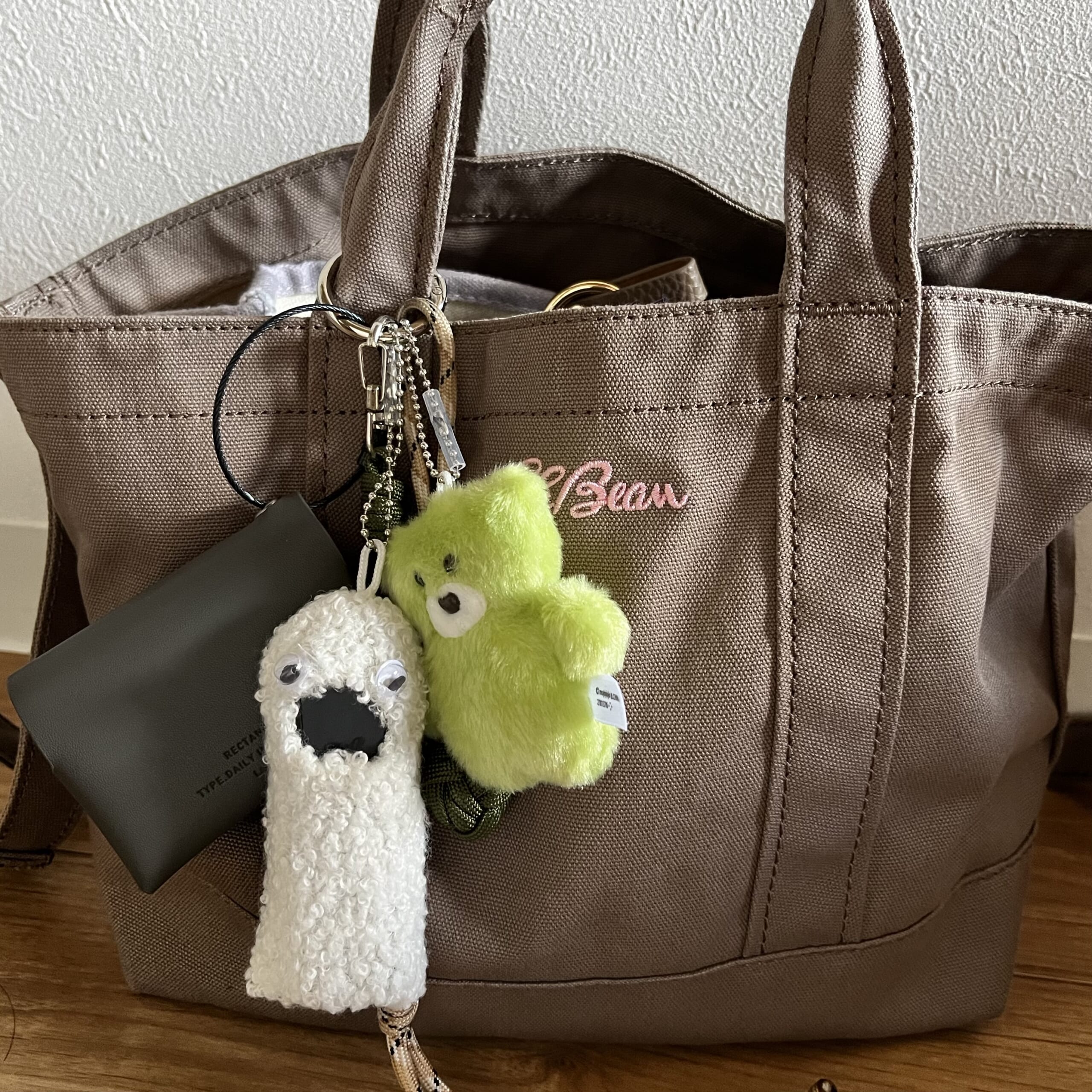 バッグ　リップクリーム