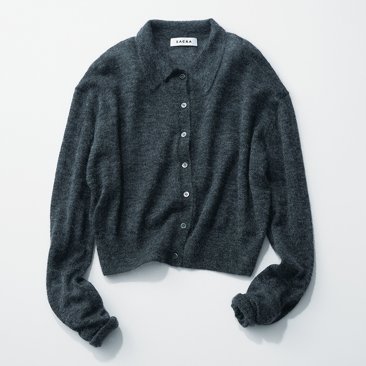 【SACRA（サクラ）】の「衿つき」ニット　￥42900