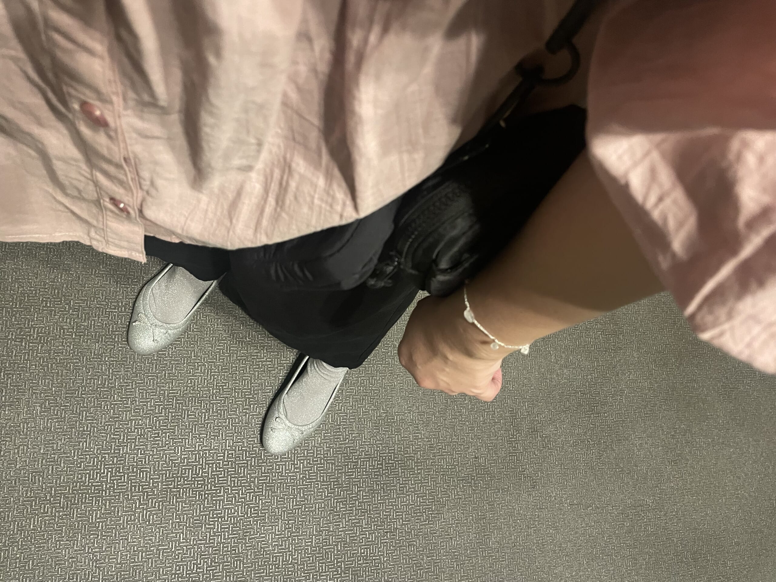 40代女性の2025年10月中旬コーデの足元写真【その3】