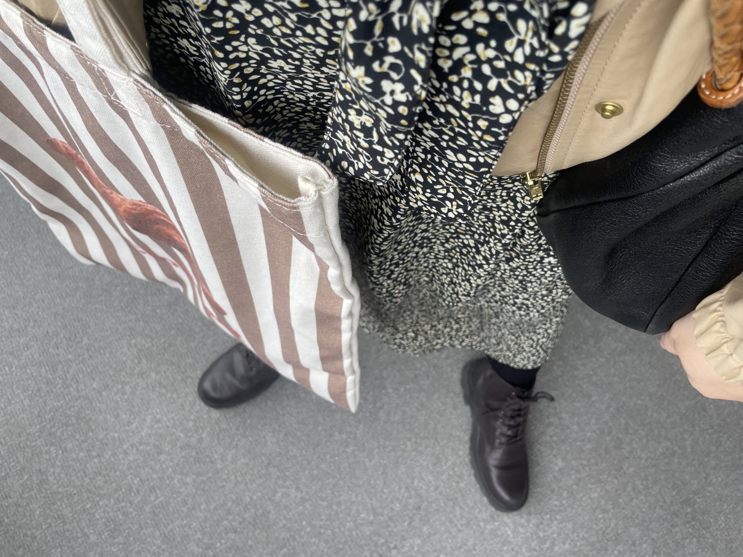 40代女性の2025年10月中旬コーデの足元写真【その4】