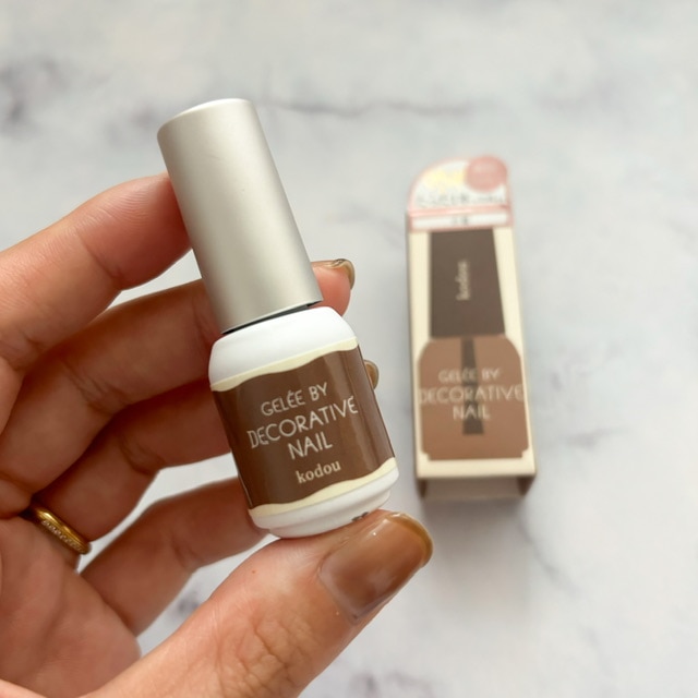 SHOBIDO/Gelée by Decorative Nailのサイズ感がわかる写真