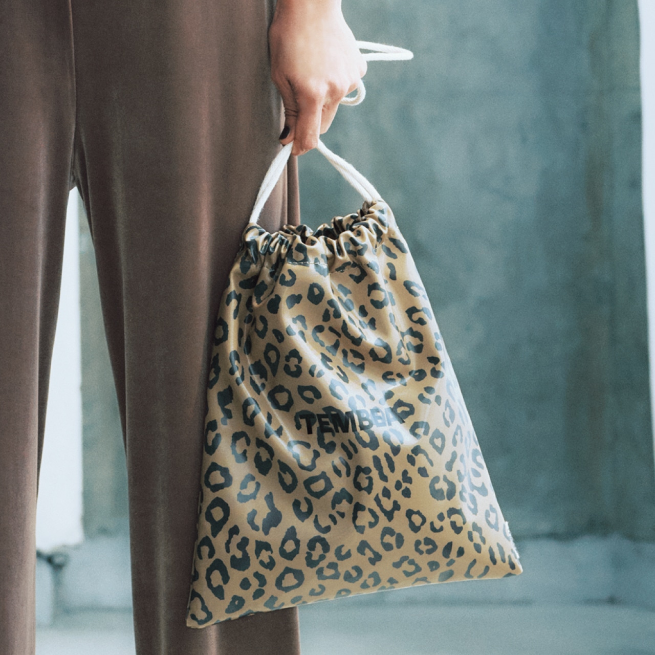 TEMBEA（テンベア）【撥水】レオパード巾着