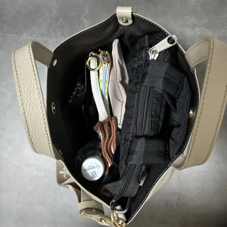 だみこさん　通勤バッグの中身　入れたところ