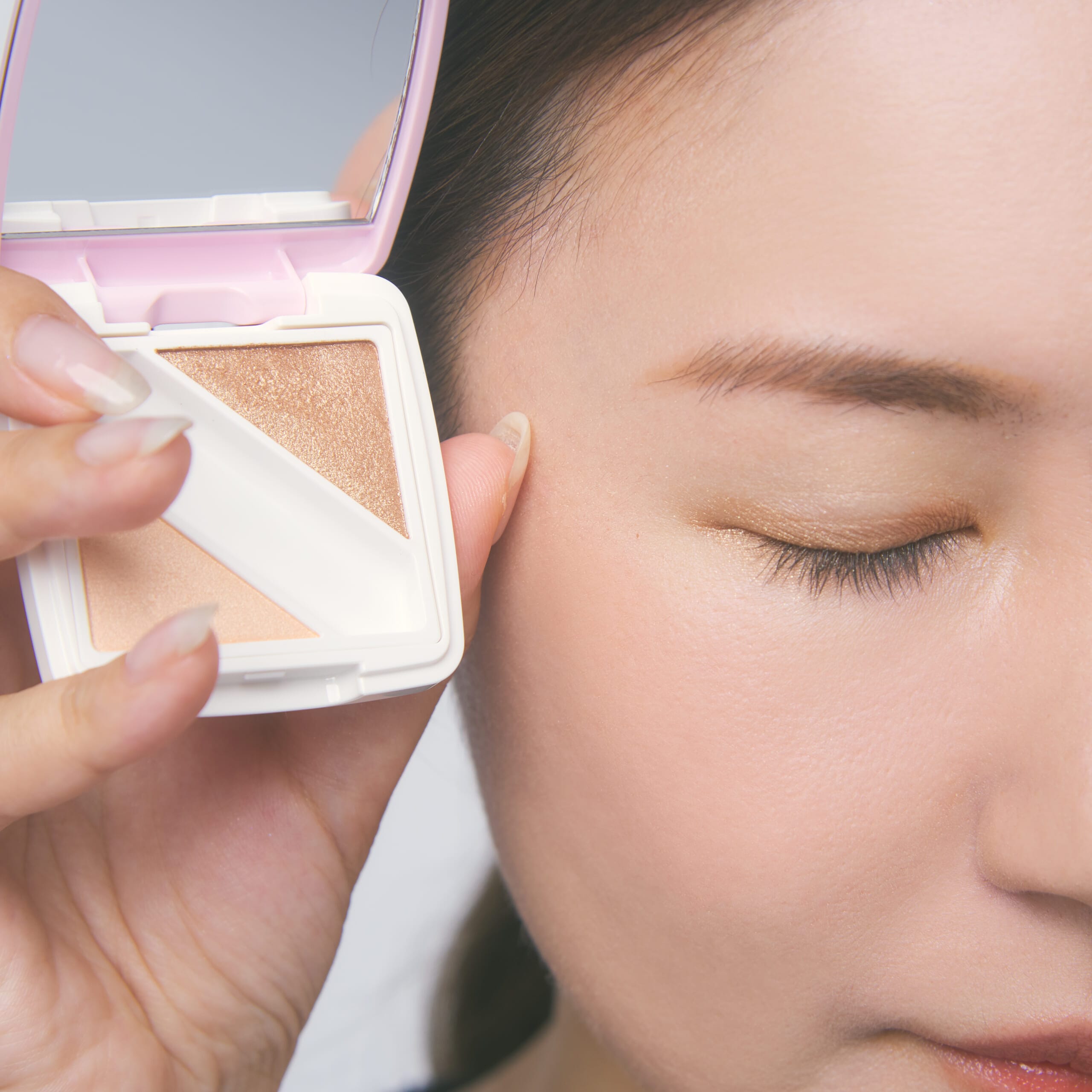 アイカラー リミテッド Ｃ 002（2.5g）をお試し。