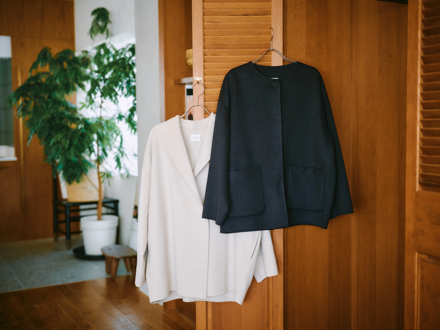 アーバンリサーチドアーズ　ミドル丈のリバーコートシリーズ