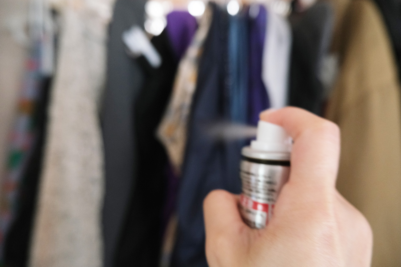 防虫スプレー　クローゼット/衣装ケース用　使用シーン