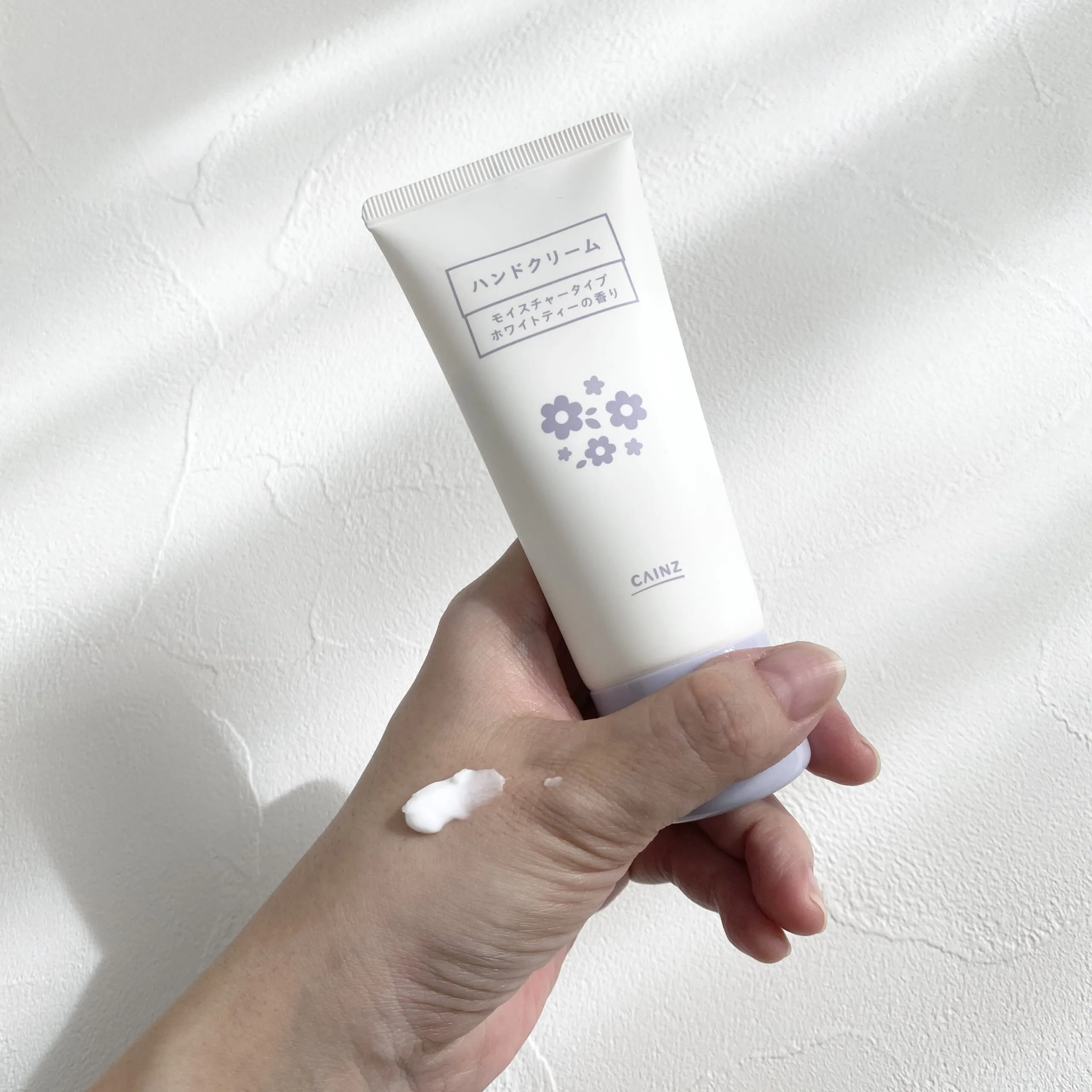 カインズ「ハンドクリーム モイスチャータイプ ホワイトティーの香り」