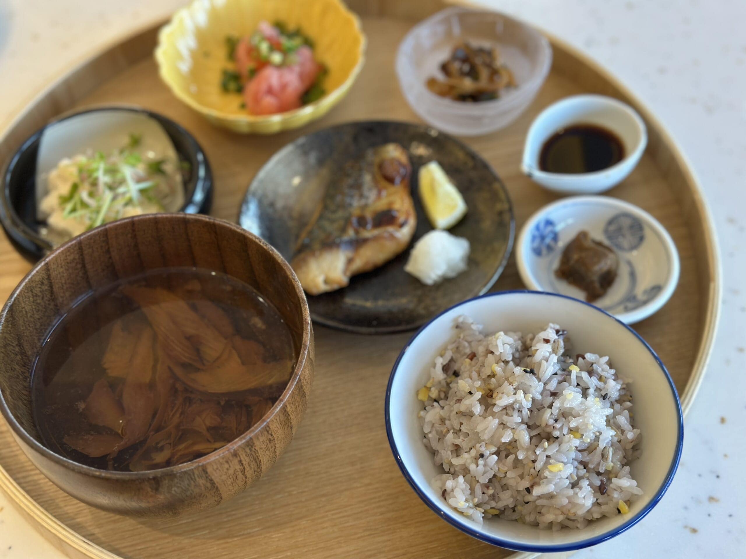 ホテルウブフル石垣　沖縄和朝食　石垣島