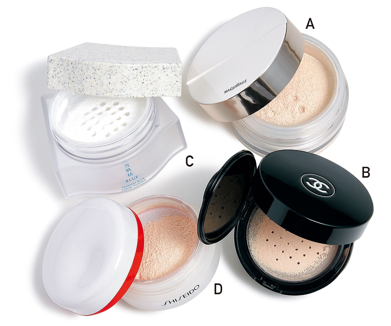 A.エッセンスグロウキープパウダー シアーアイボリー￥3850／マキアージュ　B.プードゥル ユニヴェルセル リーブル オン-ザ-ゴー 20￥9900／シャネル　C.雪肌精 BLUE ハーモナイズ マイ ヴェール パウダー I￥5720（編集部調べ）／コーセー　D.エッセンス スキンセッティング パウダー 02￥5500／SHISEIDO