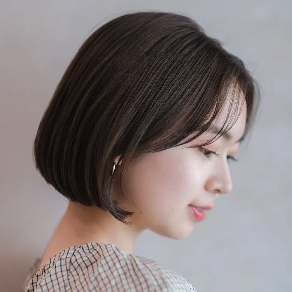 【大人可愛い髪型】シンプル＆上品に、甘さを引き出すワンレングスボブ アザーカット01