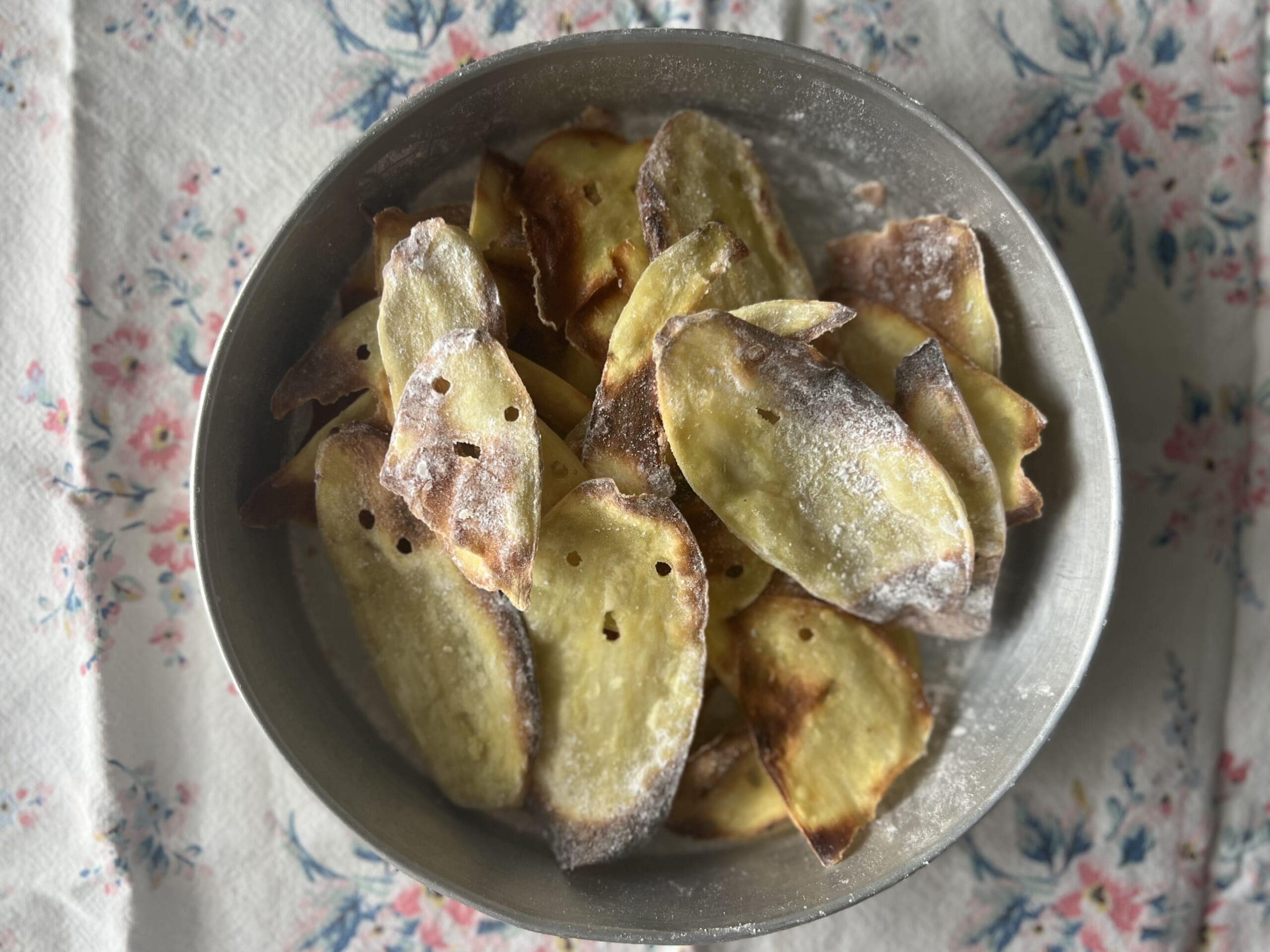 ハロウィンに手作り「さつまいもおばけチップス」はいかが？TB icoco