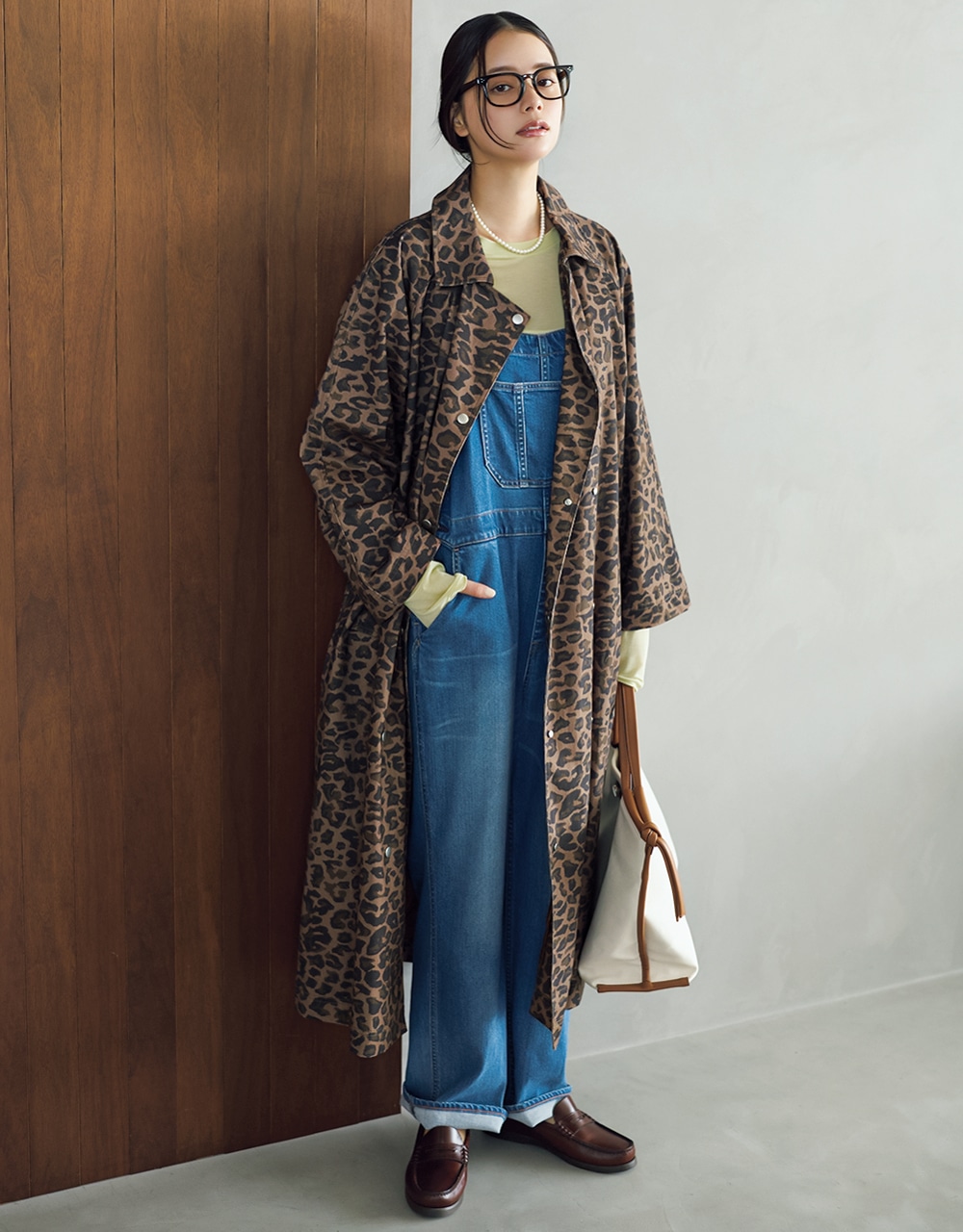 レオパードのコートコーデ岸本セシルさん