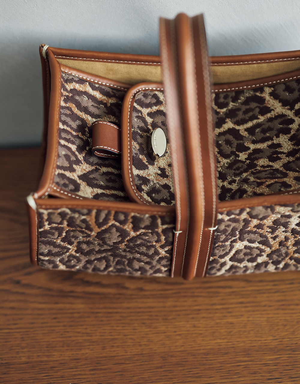 A VACATION（ア ヴァケーション）のスクエアバッグ　￥51700　