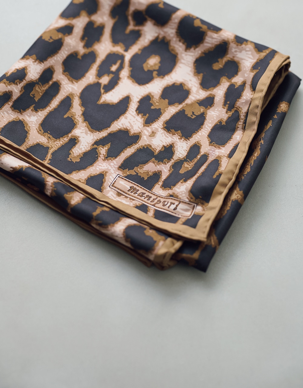 manipuri（マニプリ）のシルクスカーフ　￥22000