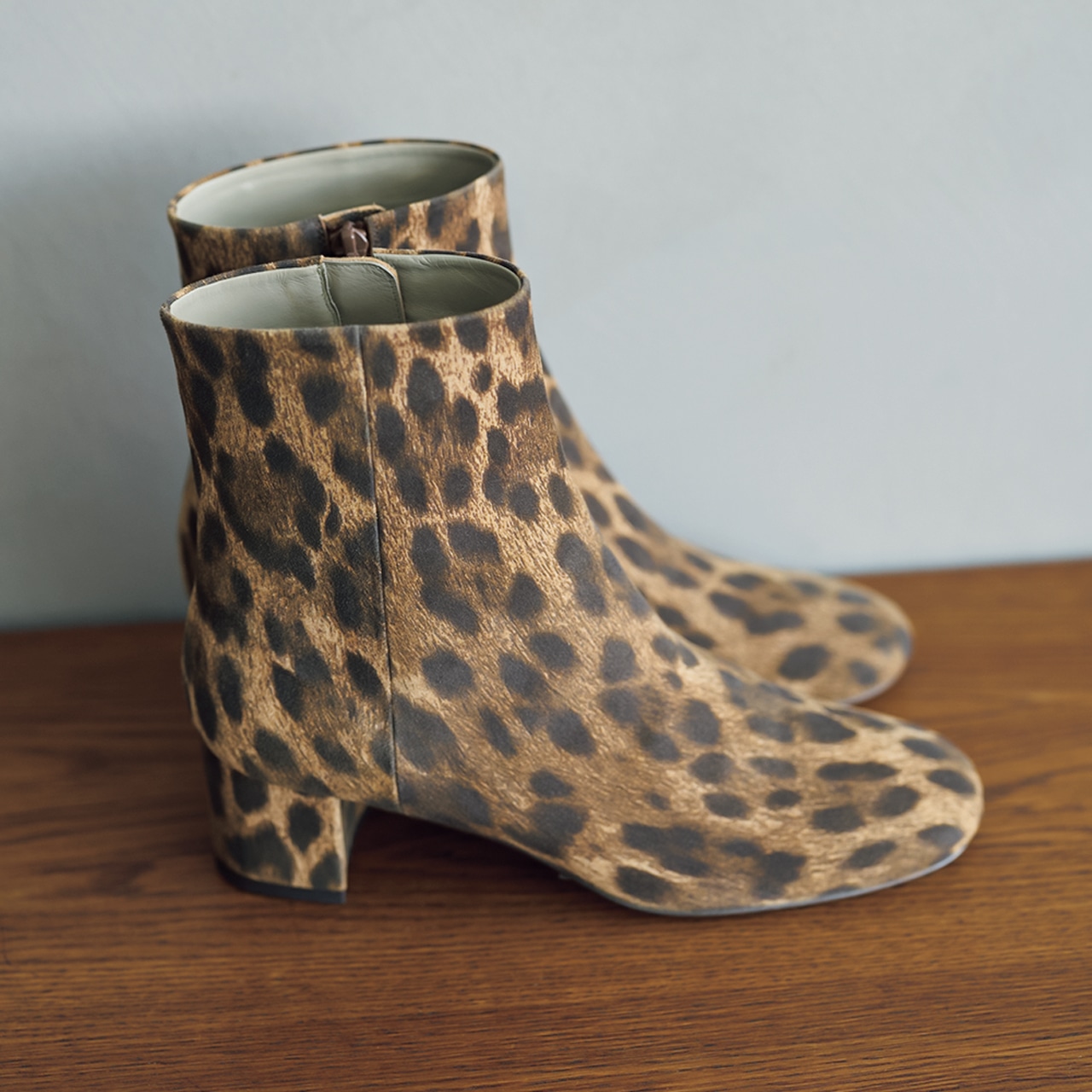 ODETTE É ODILE（オデット エ オディール）のショートブーツ　￥39600