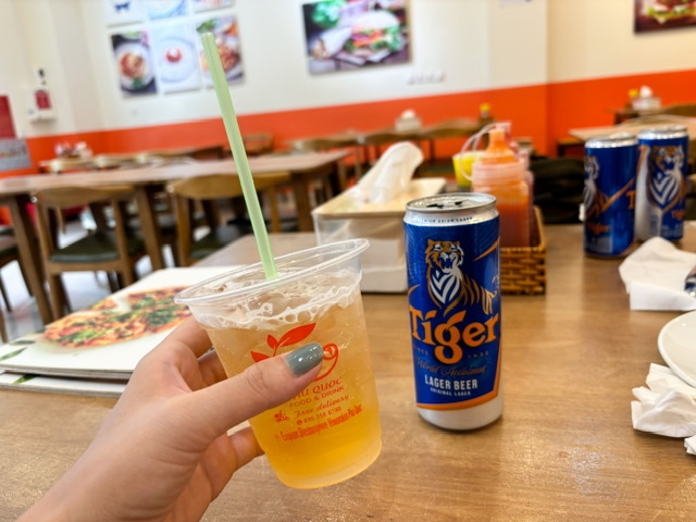 フーコック島・ヴィンワンダーズ内レストランで飲食したときの写真