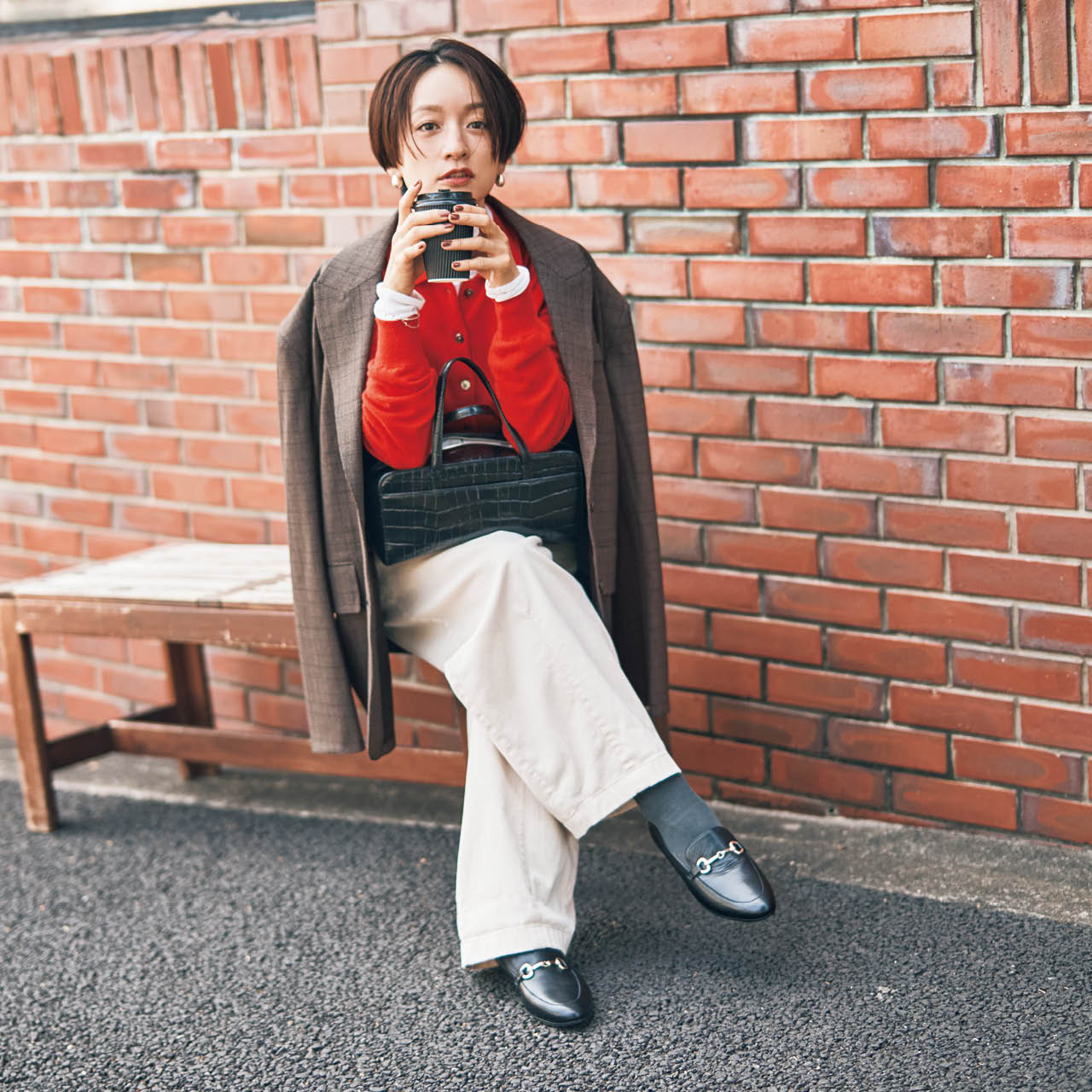 高山 都さんとファビオ ルスコーニのビットローファーコーデ