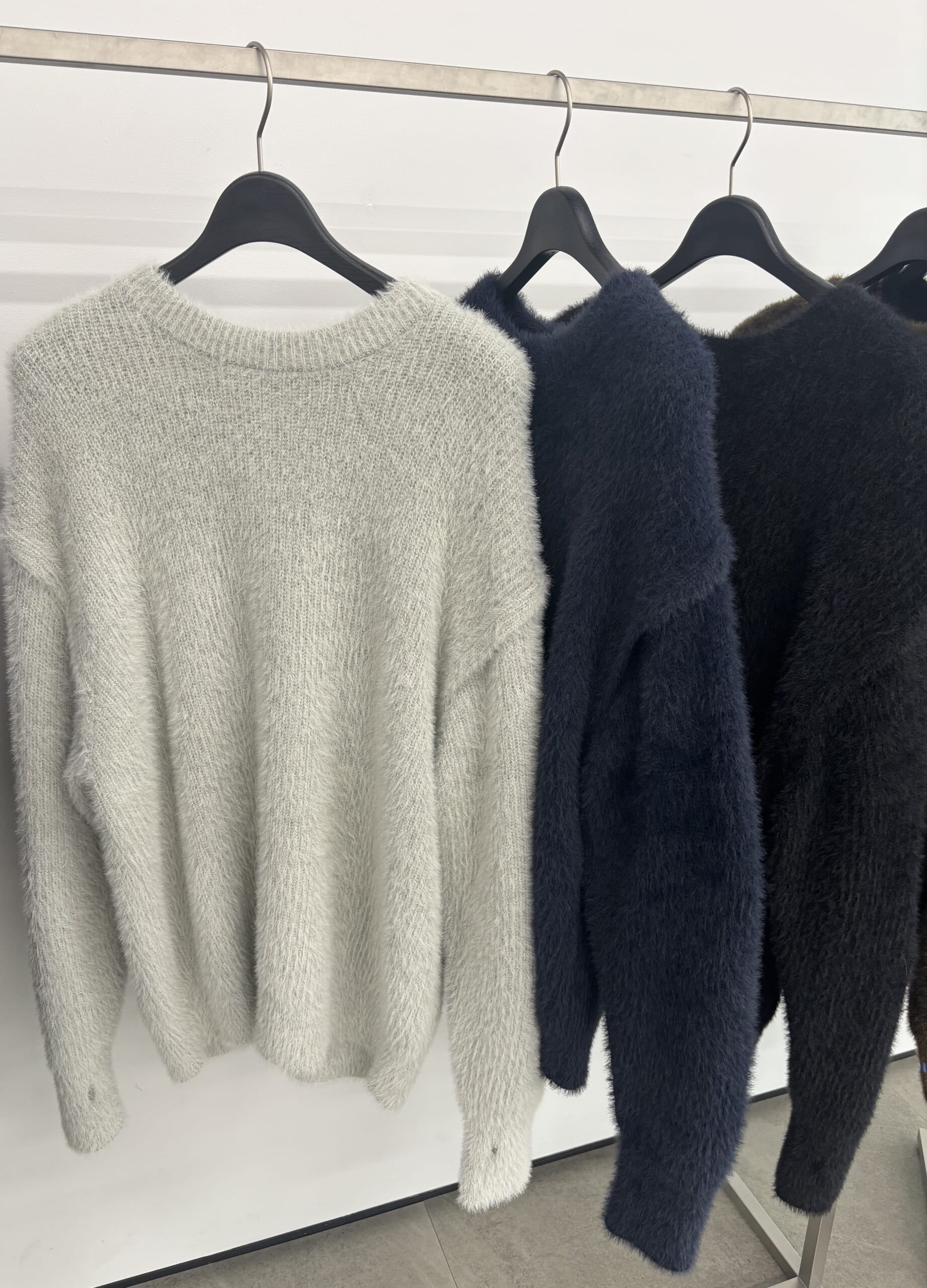 GU×アンダーカバー　シャギークルーネックセーター