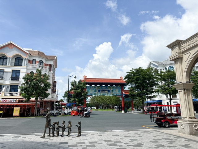 フーコック島・グランドワールド内の街並みの写真