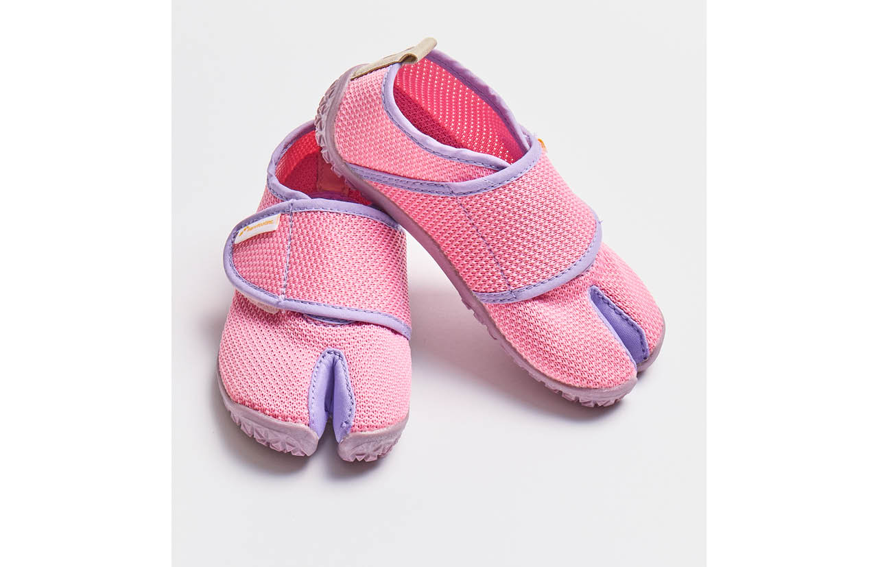 【YUBISUKE】￥5940／ベアフットインクジャパン（ゆび助）