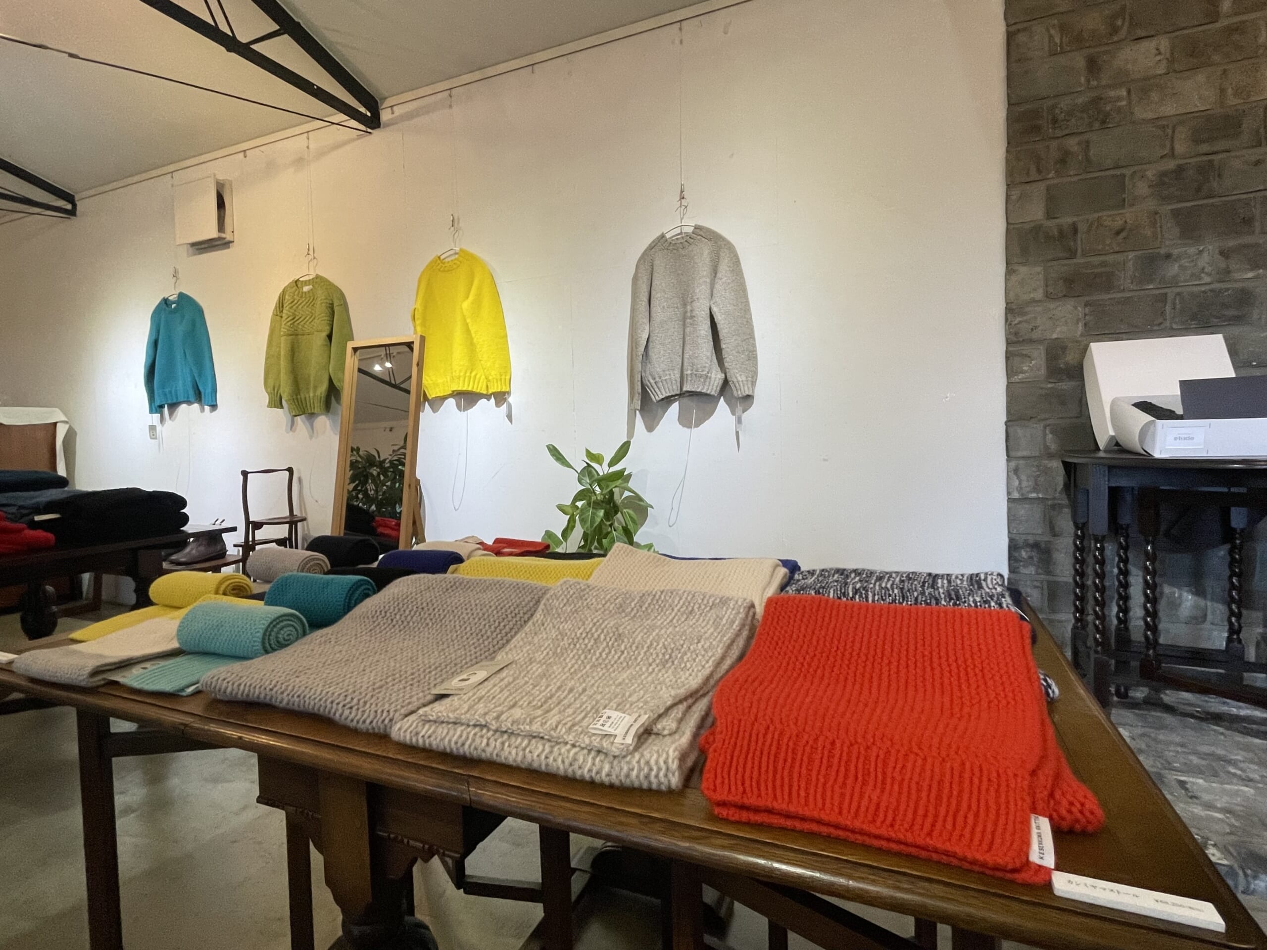 「気仙沼ニッティング 海とセーター │ JIKE HAUS企画展」の様子の写真5