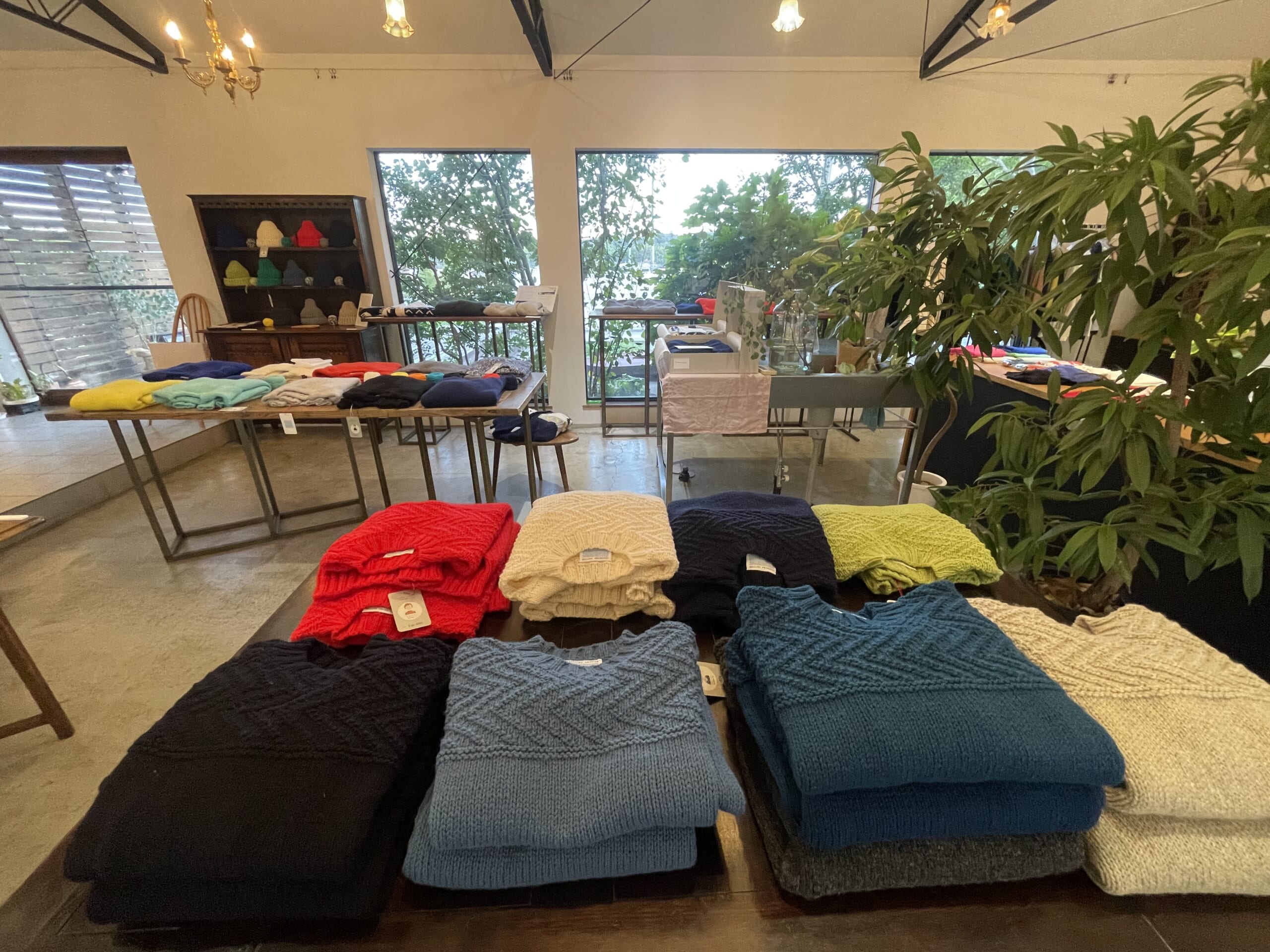 「気仙沼ニッティング 海とセーター │ JIKE HAUS企画展」の様子の写真4