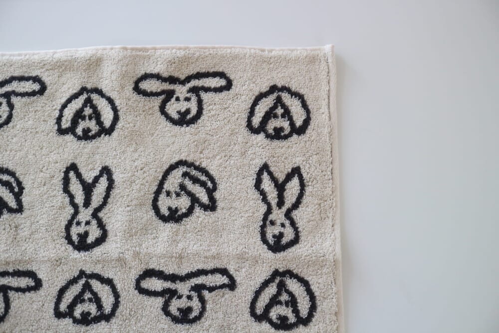 ウォームグレーテイル　WARMGREYTAIL タオルハンカチ