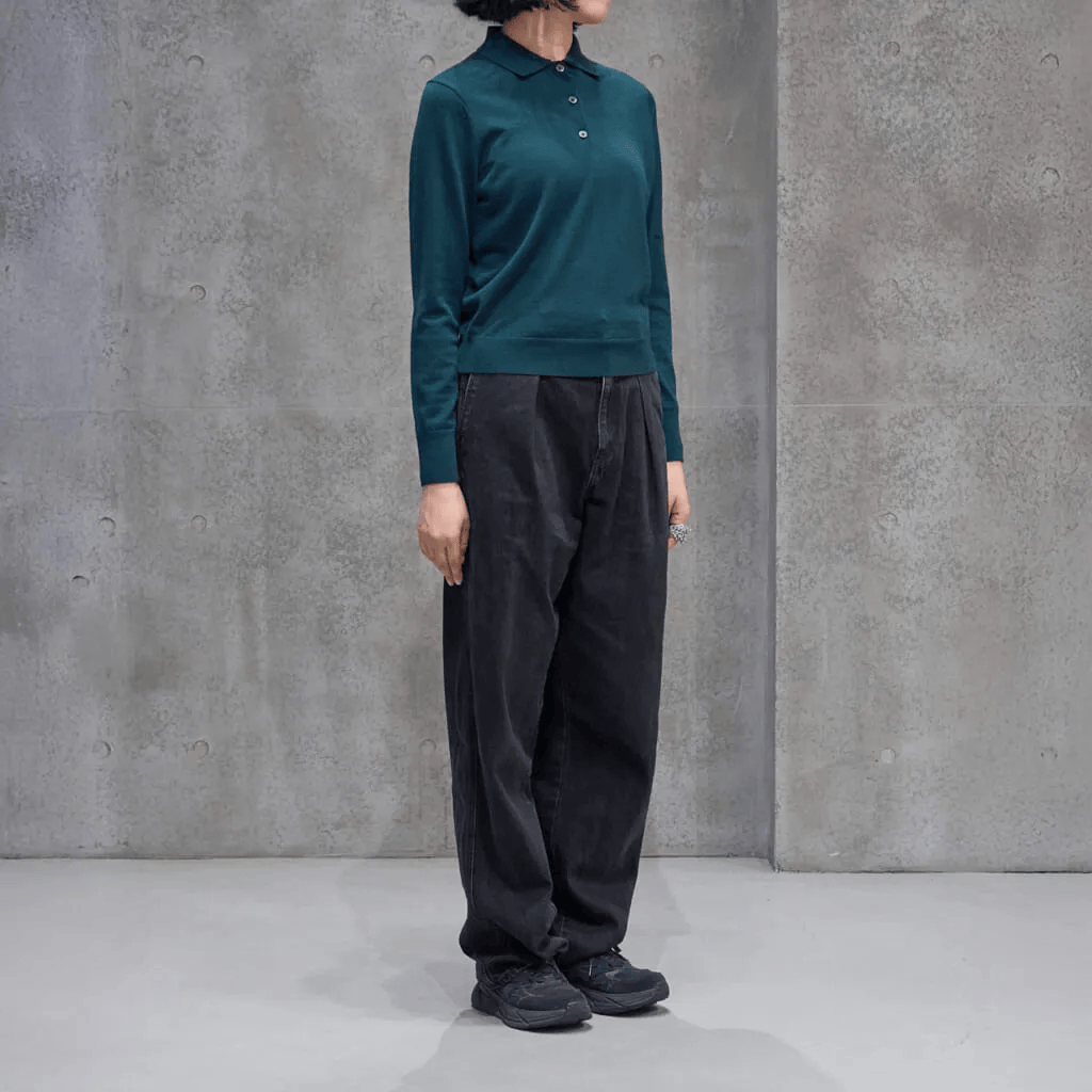 ユニクロ「メリノポロセーター」のコーデ