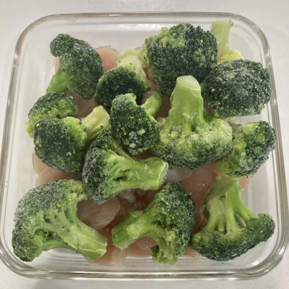 ささ身とブロッコリーのチーズマヨソース　ささ身　ブロッコリー