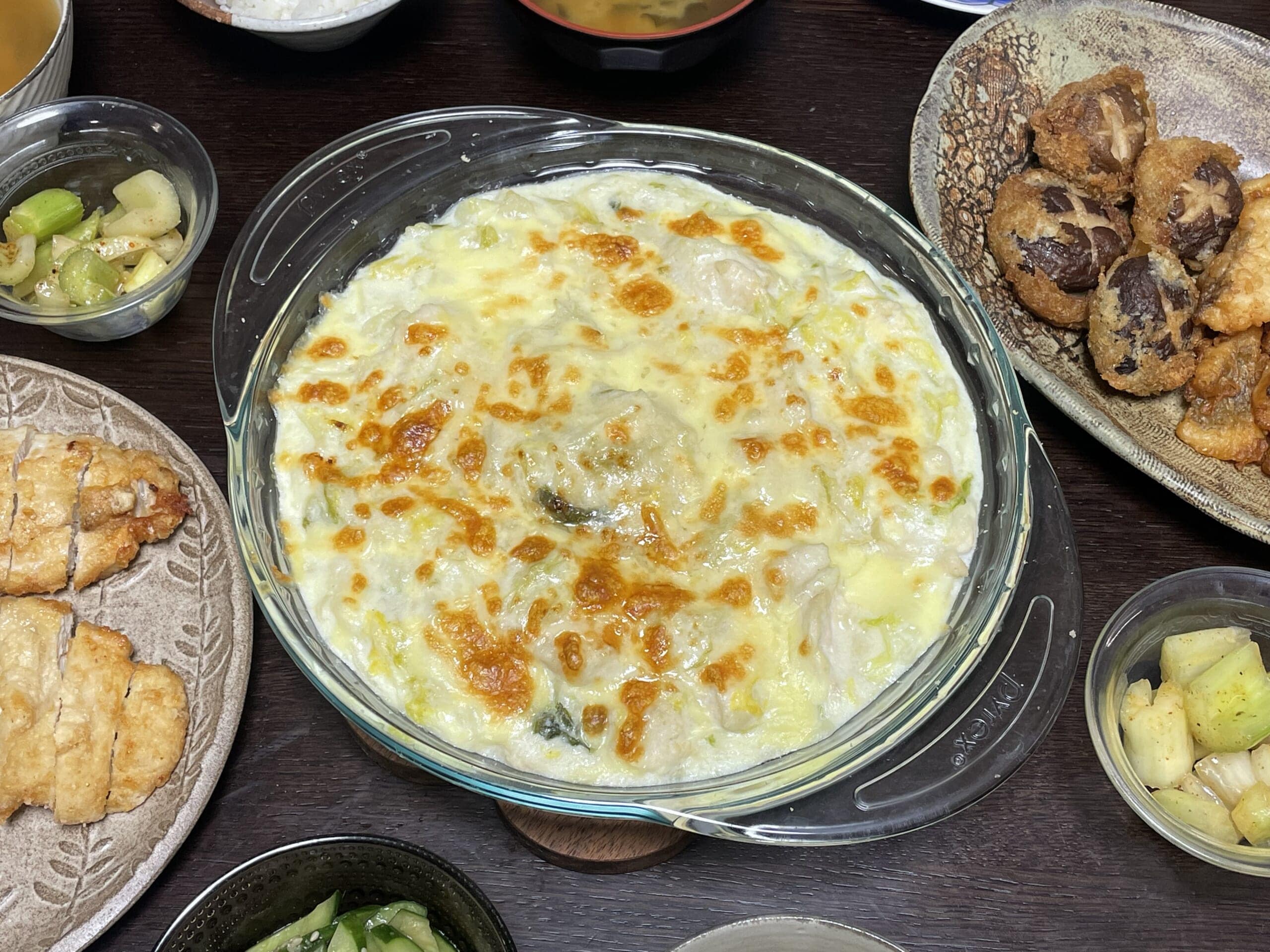 コウケンテツさんのレシピ「鶏むねと白菜のグラタン」を40代主婦が作ってみた、オールドパイレックスのガラスの器で焼いた写真