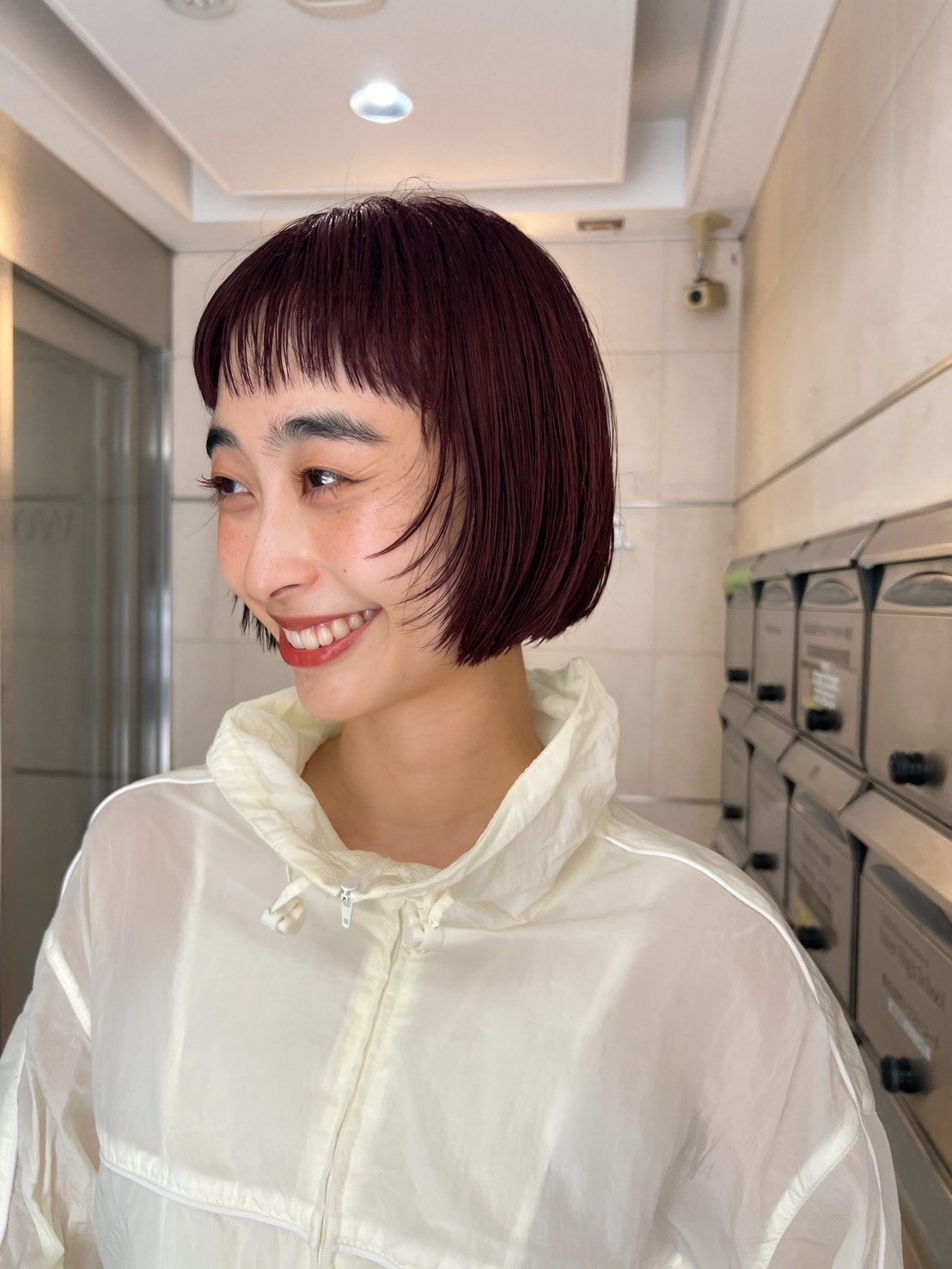 out of museumの目玉焼きオブジェ | LEE