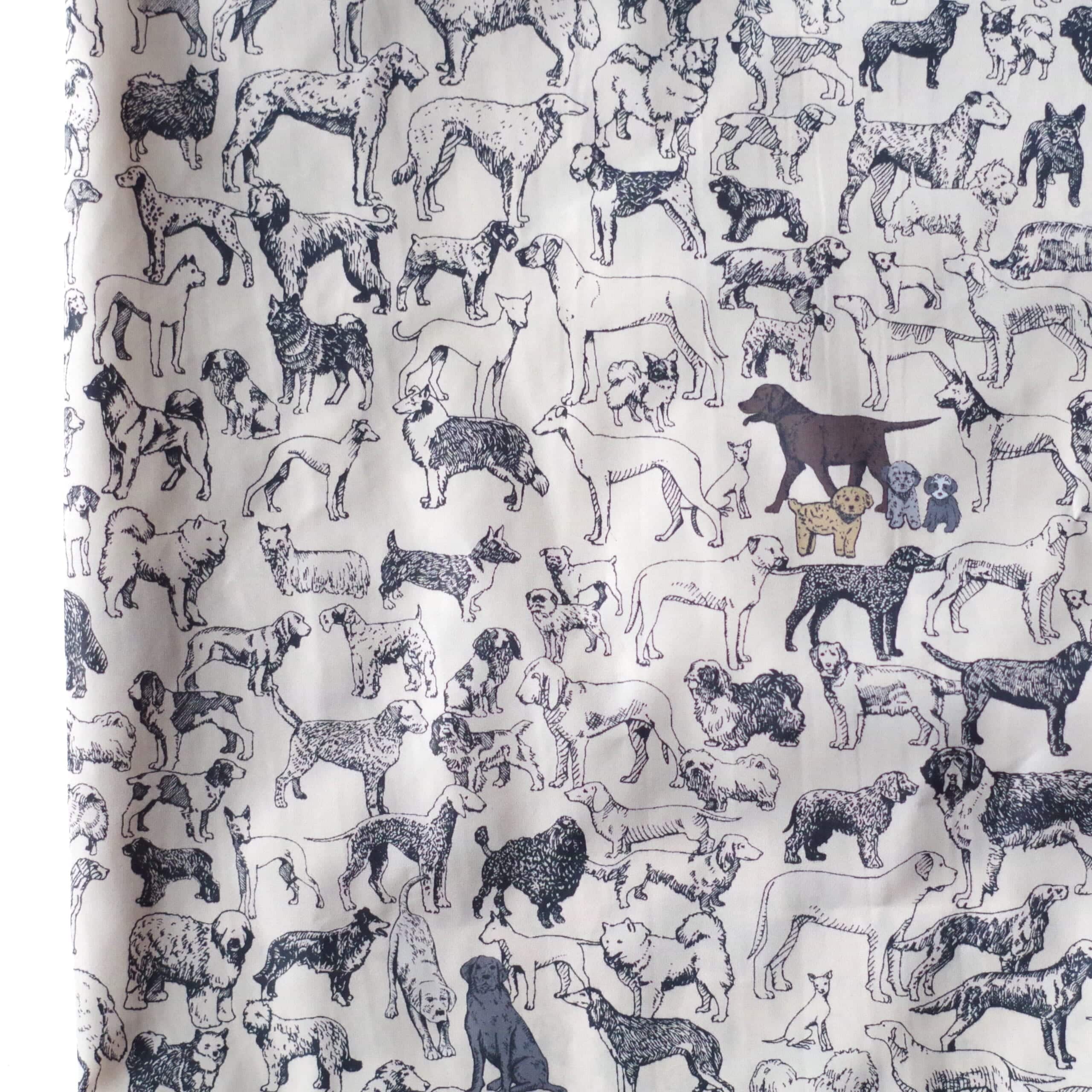 HUG O WaR ハグ オー ワー New Dog Paradise pt. マルチバッグ（M）