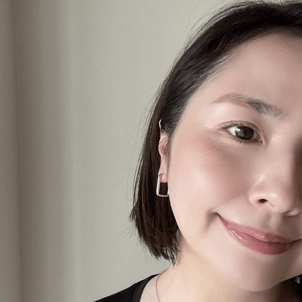 無印良品「リップエッセンス」唇に塗ったところ