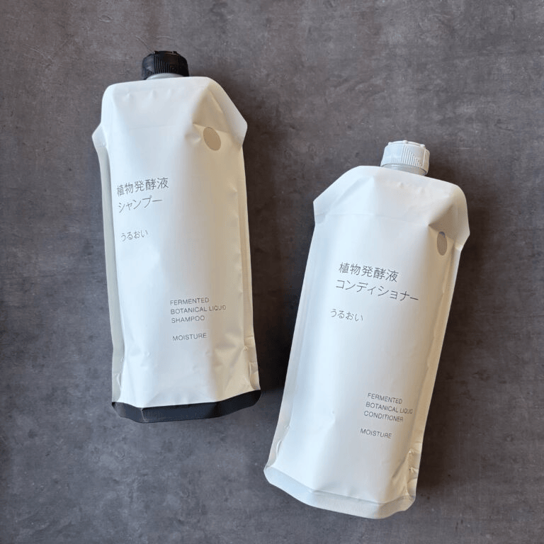 無印良品「植物発酵液　シャンプー　うるおい（詰替用）」と同シリーズのコンディショナー