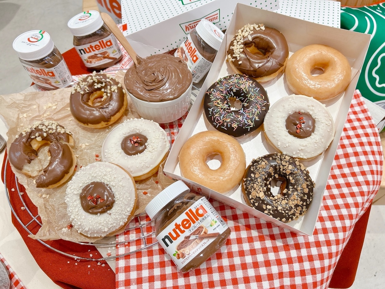 クリスピー・クリーム・ドーナツ×ヌテラ　展示