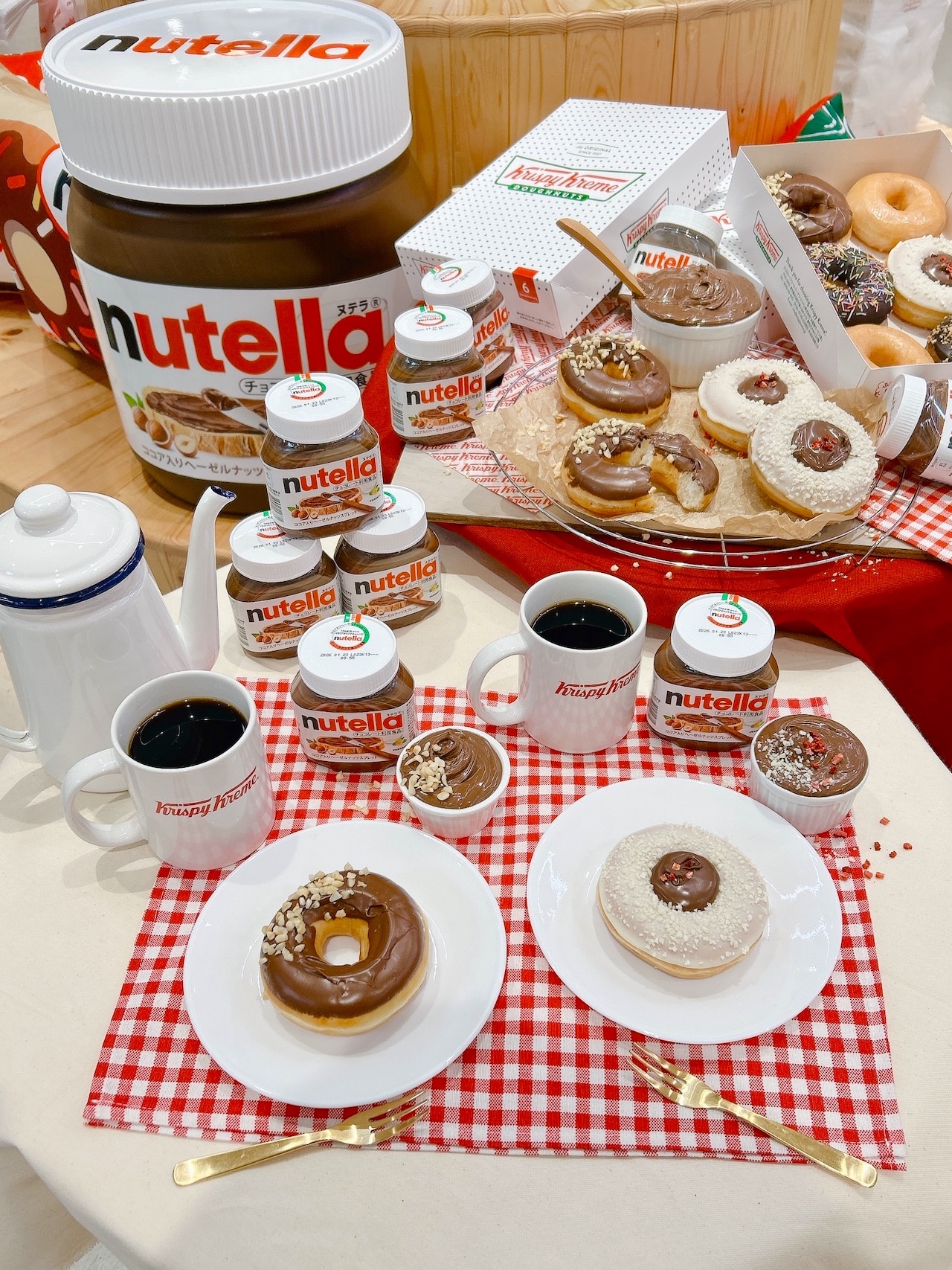 クリスピー・クリーム・ドーナツ×ヌテラ　試食会展示