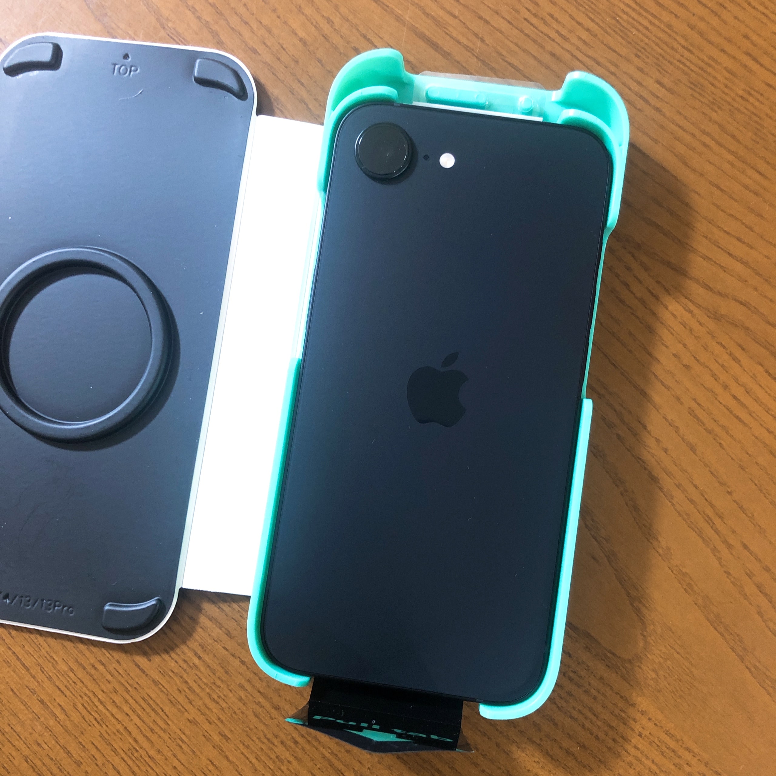 iPhone16e ストラップ art of black パラコード moft 8 in 1 ESR スマホケース 保護フィルム 画面 magsafe