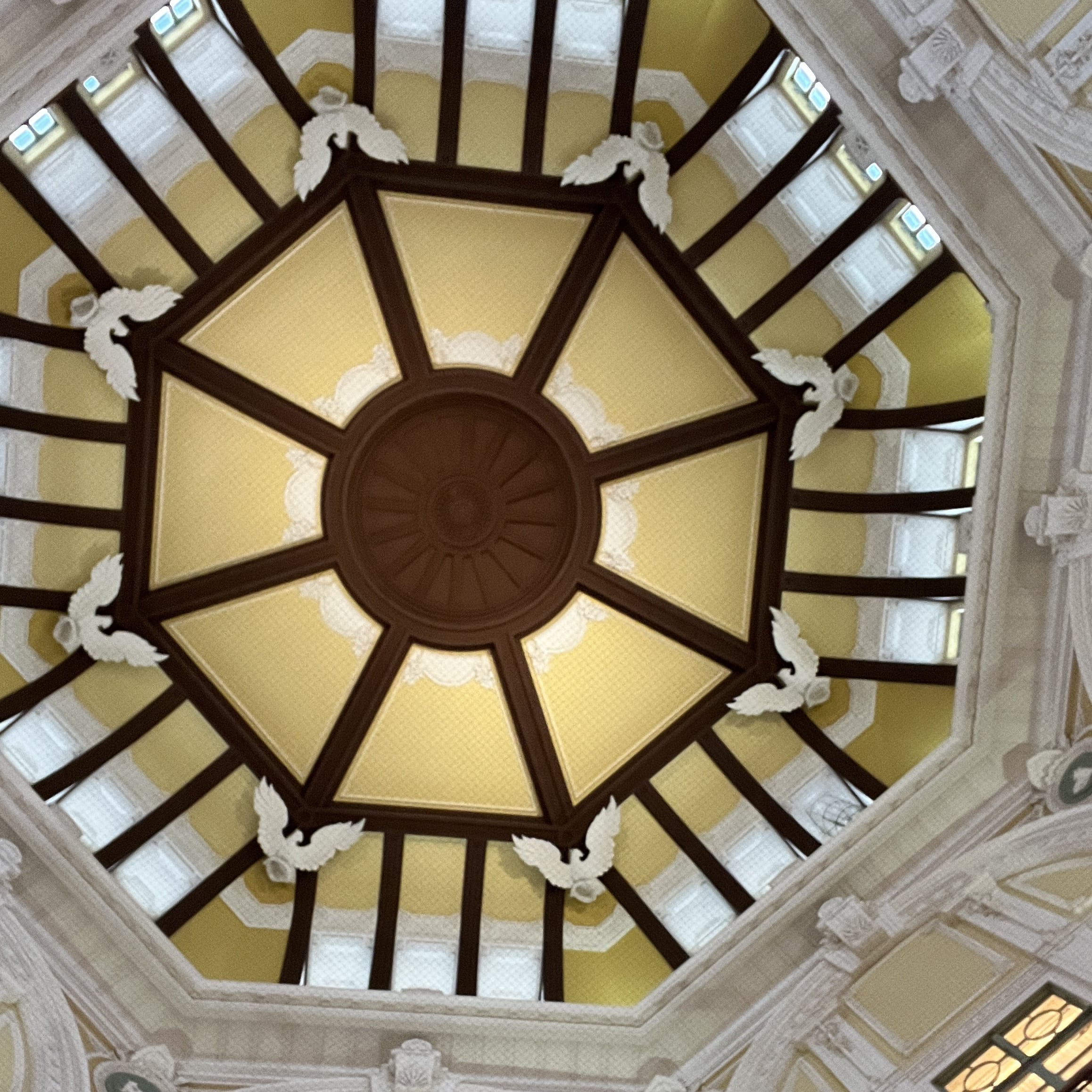 東京駅 ドームの天井