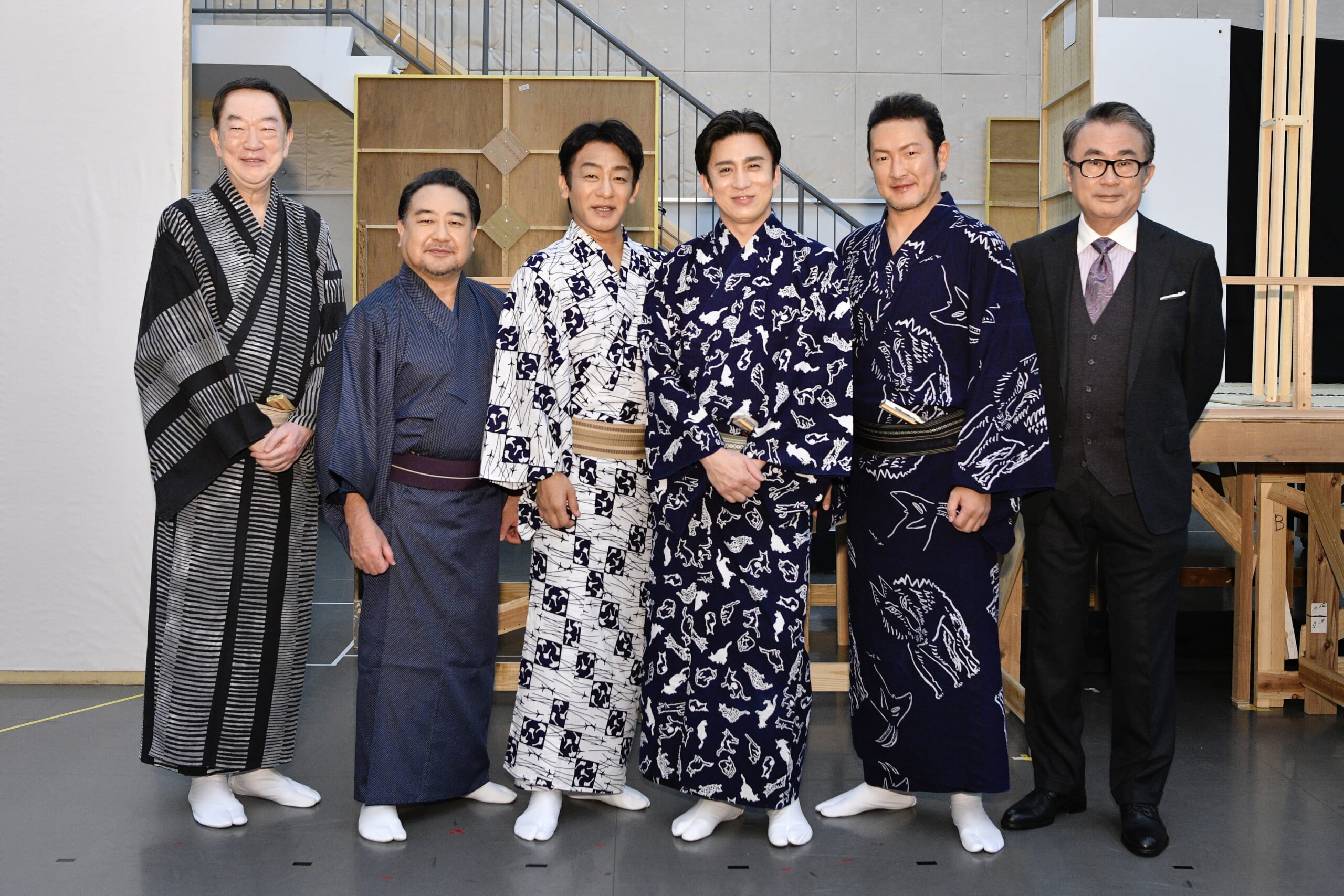 三谷幸喜作演出「歌舞伎絶対続魂（ショウ・マスト・ゴー・オン）幕を閉めるな」取材会　坂東彌十郎、中村鴈治郎、片岡愛之助、松本幸四郎、中村獅童、三谷幸喜集合写真