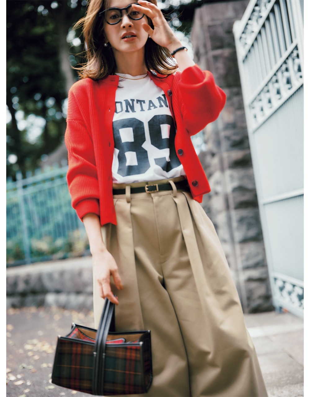 赤ニットコーデ 高垣麗子さん