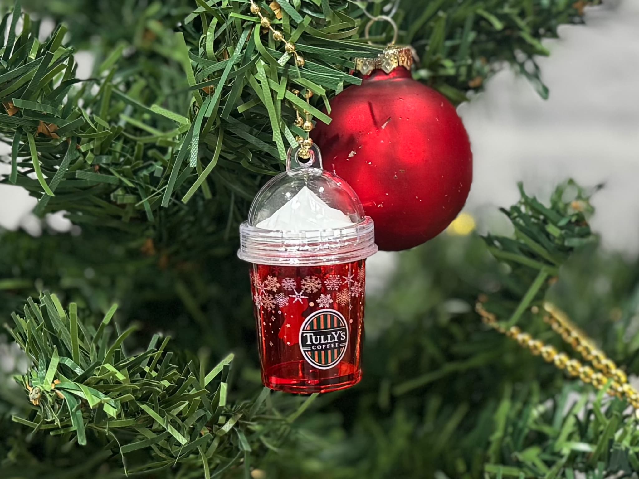 タリーズ「ホイップミニカップキーチェーン（ホリデー）」