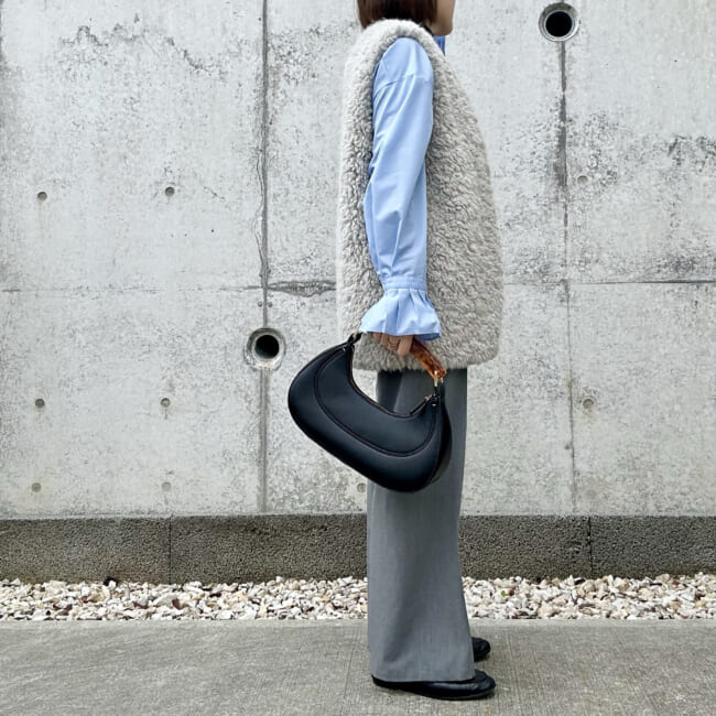 秋のユニクロコーデ　メラノリブタートルネックセーター