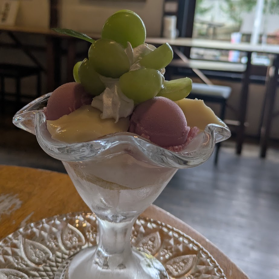 MADOYAMA　パフェ　LEE１００コポ