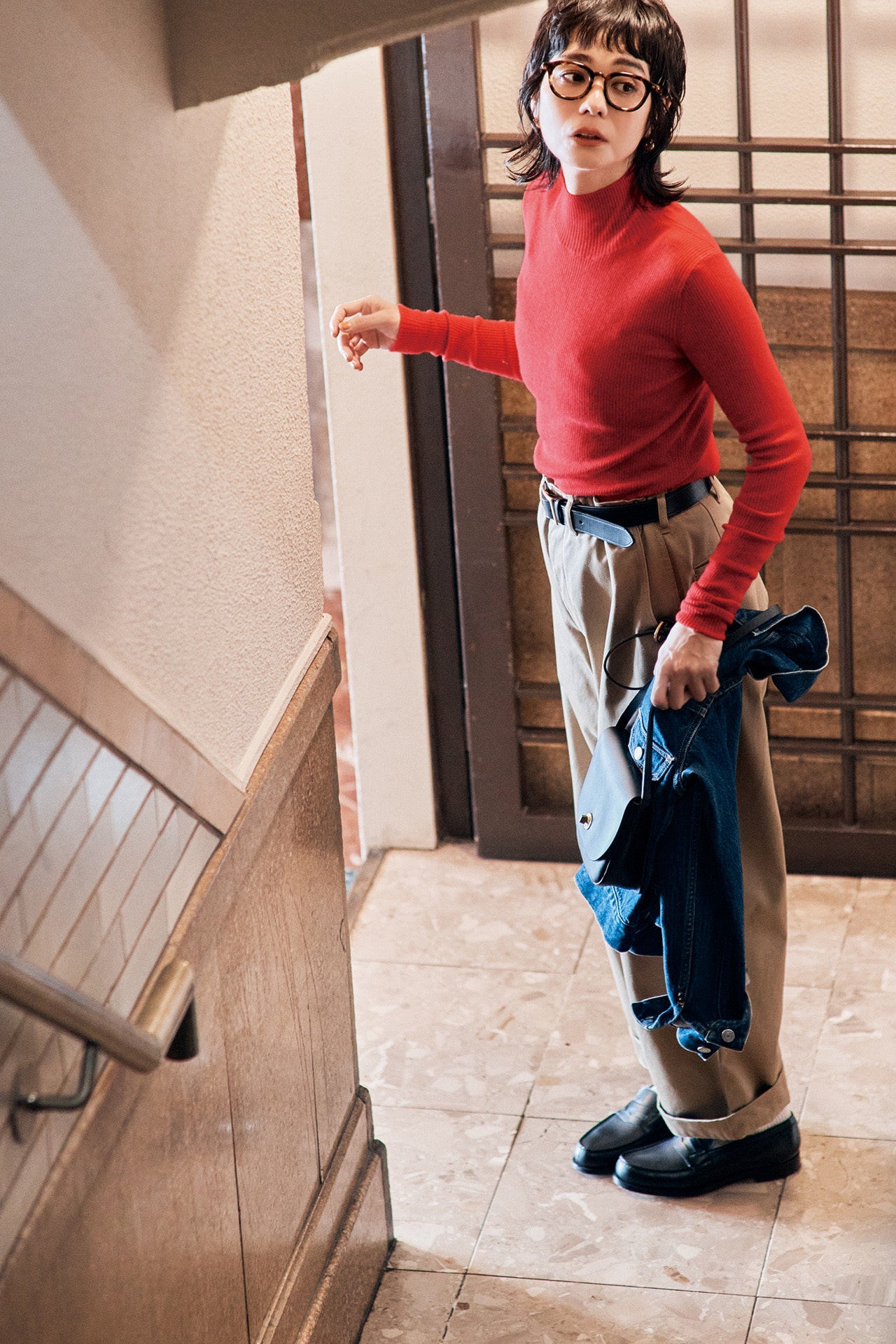 竹下玲奈さんのLEE限定 12closet（トゥエルブクローゼット）【洗える】【石上美津江さんコラボ】すっきり見えハイネックニットのコーデ