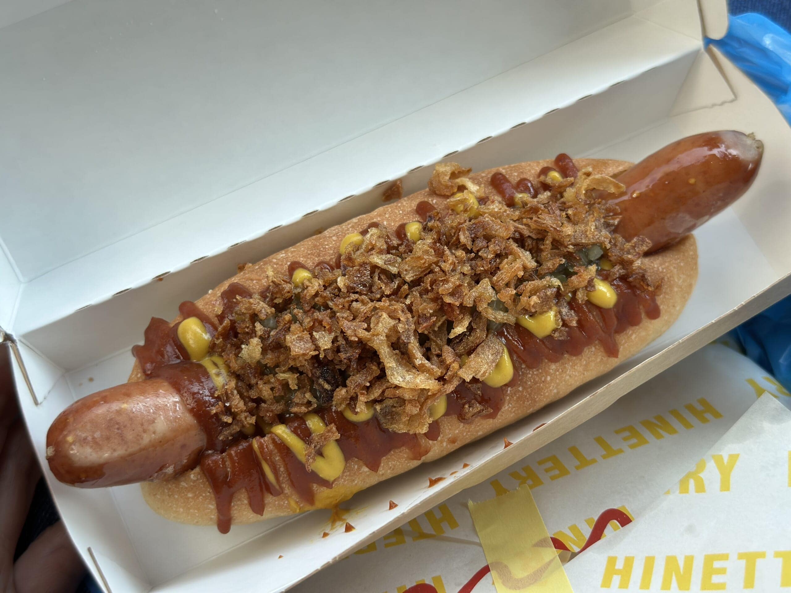 沖縄　TESIO ホットドッグ