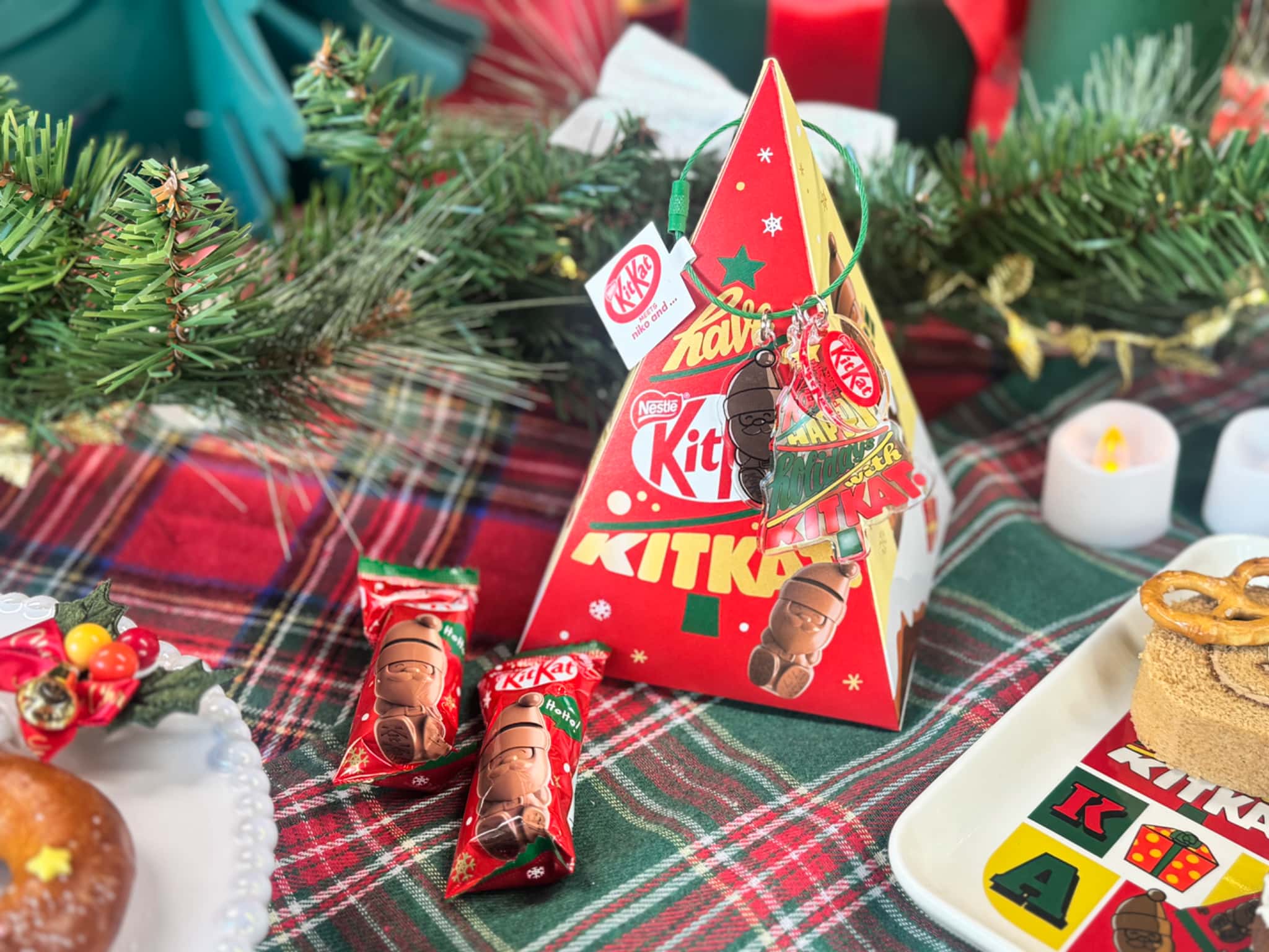 キットカット ホリデイサンタ ツリー型ビジュアル