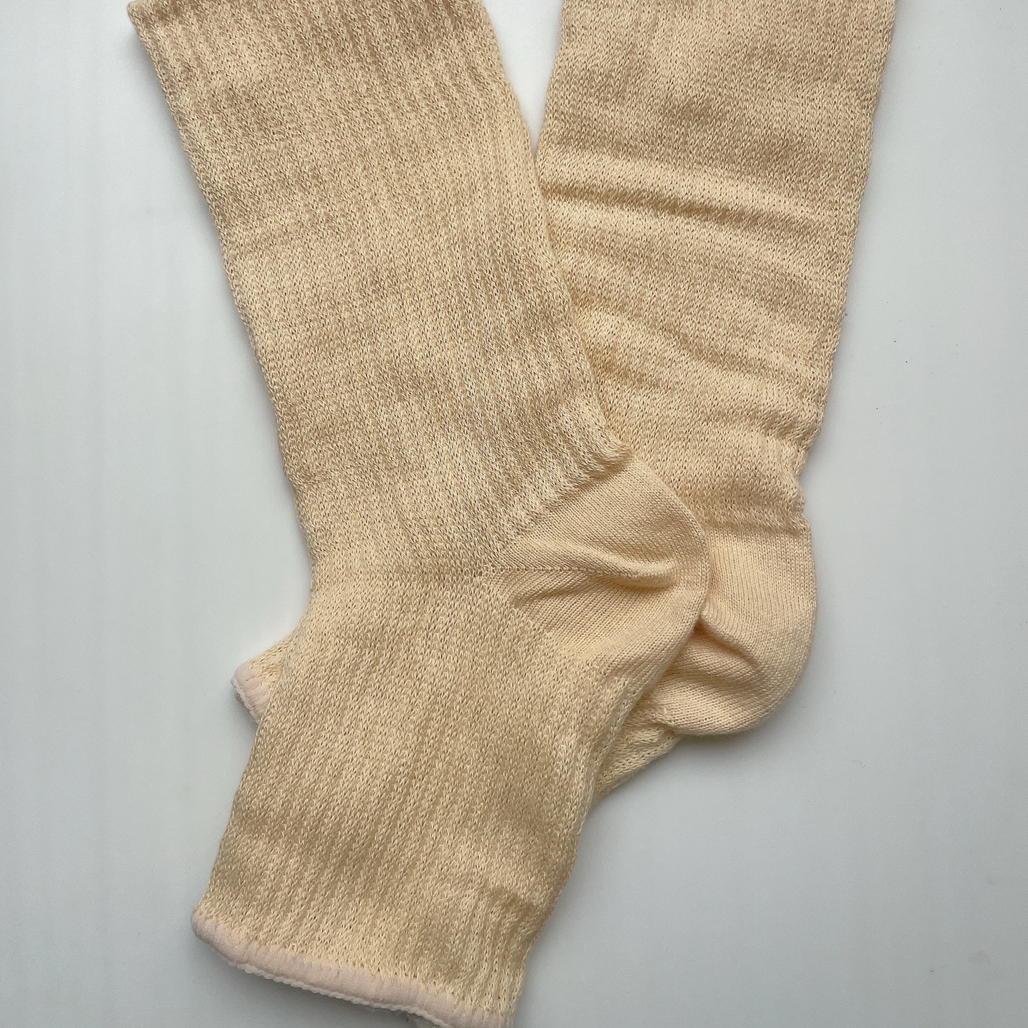 つま先フリーなおやすみシルクソックス