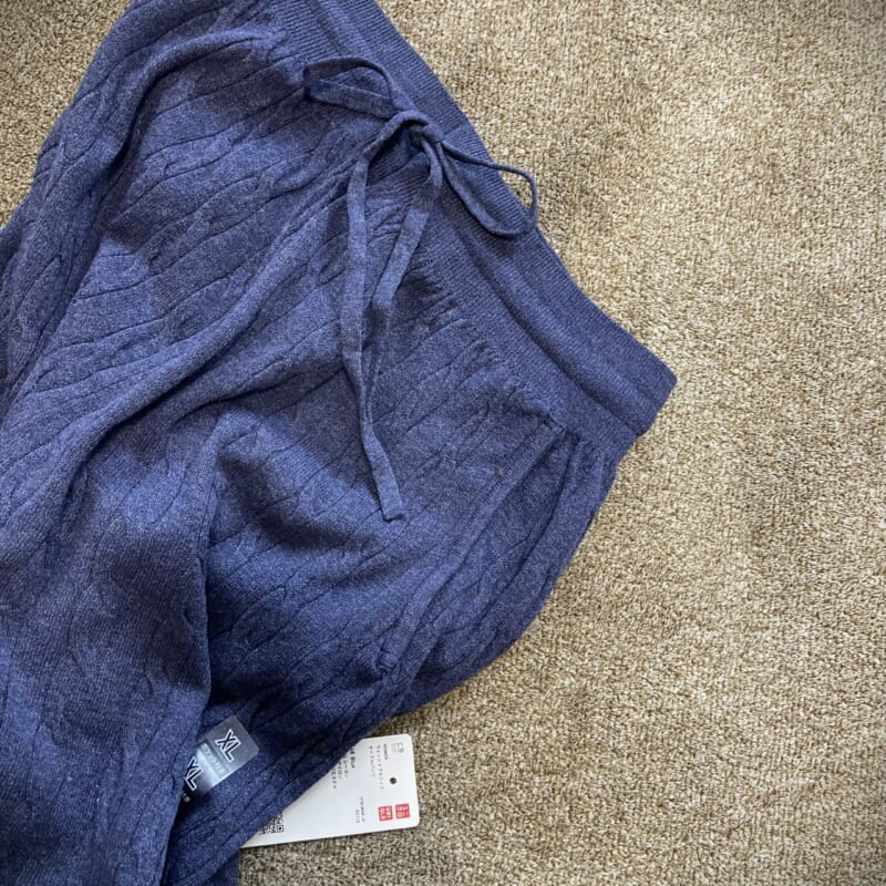 ユニクロ　ケーブルパンツ